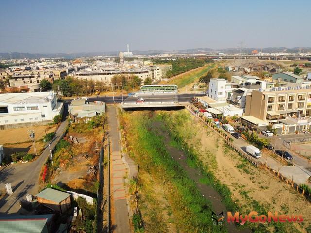 高雄仁武區中欄橋改建 一次解決塞車、水患