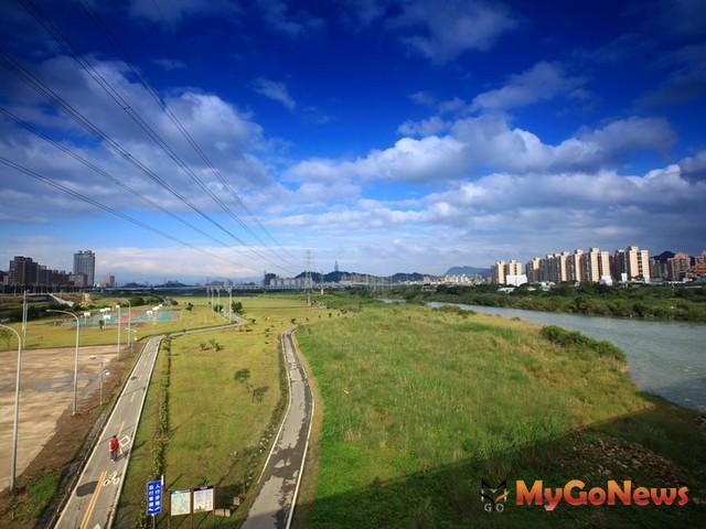 遠雄捐贈啟用中和遠雄左岸橋