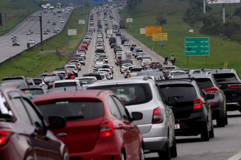  O IPVA é um imposto cobrado anualmente e é obrigatório para todos que possuem um automóvel.