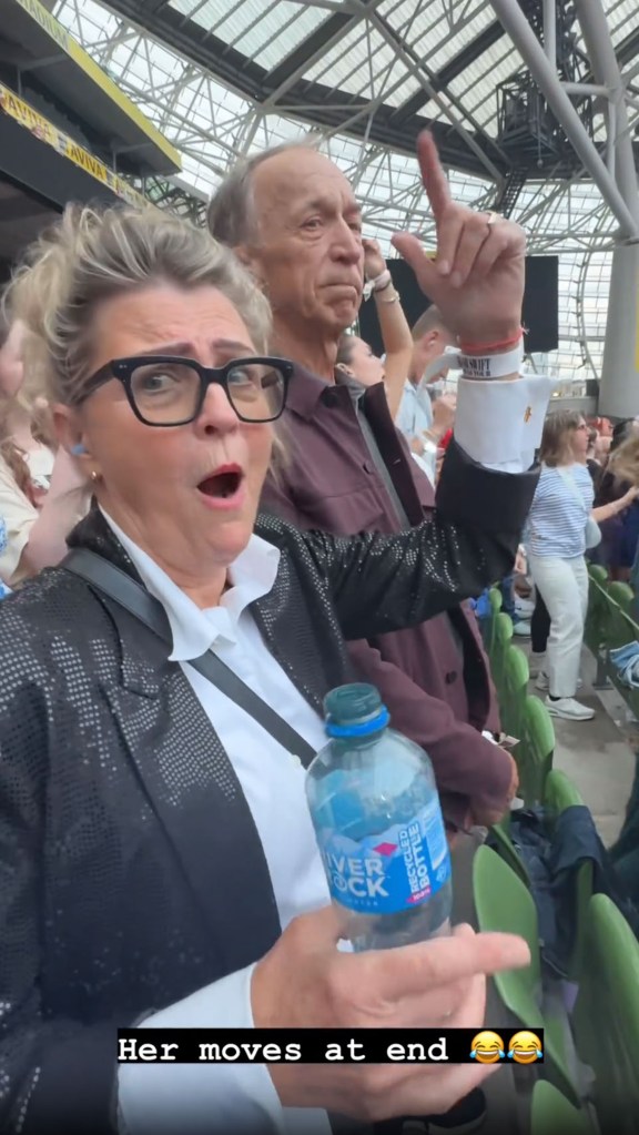 Nikki Glaser's parents hilariously react to 'gross' Julia Roberts touching Travis Kelce at Eras Tour