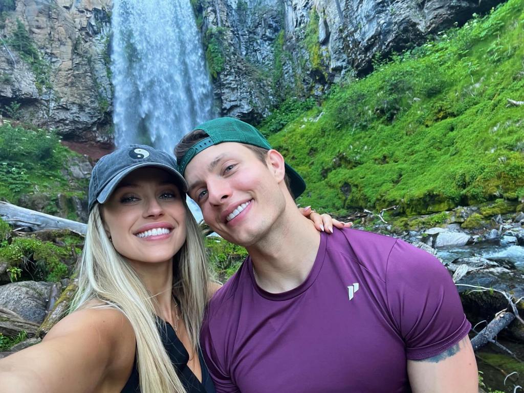 Jessica Lord and Matt Rife selfie