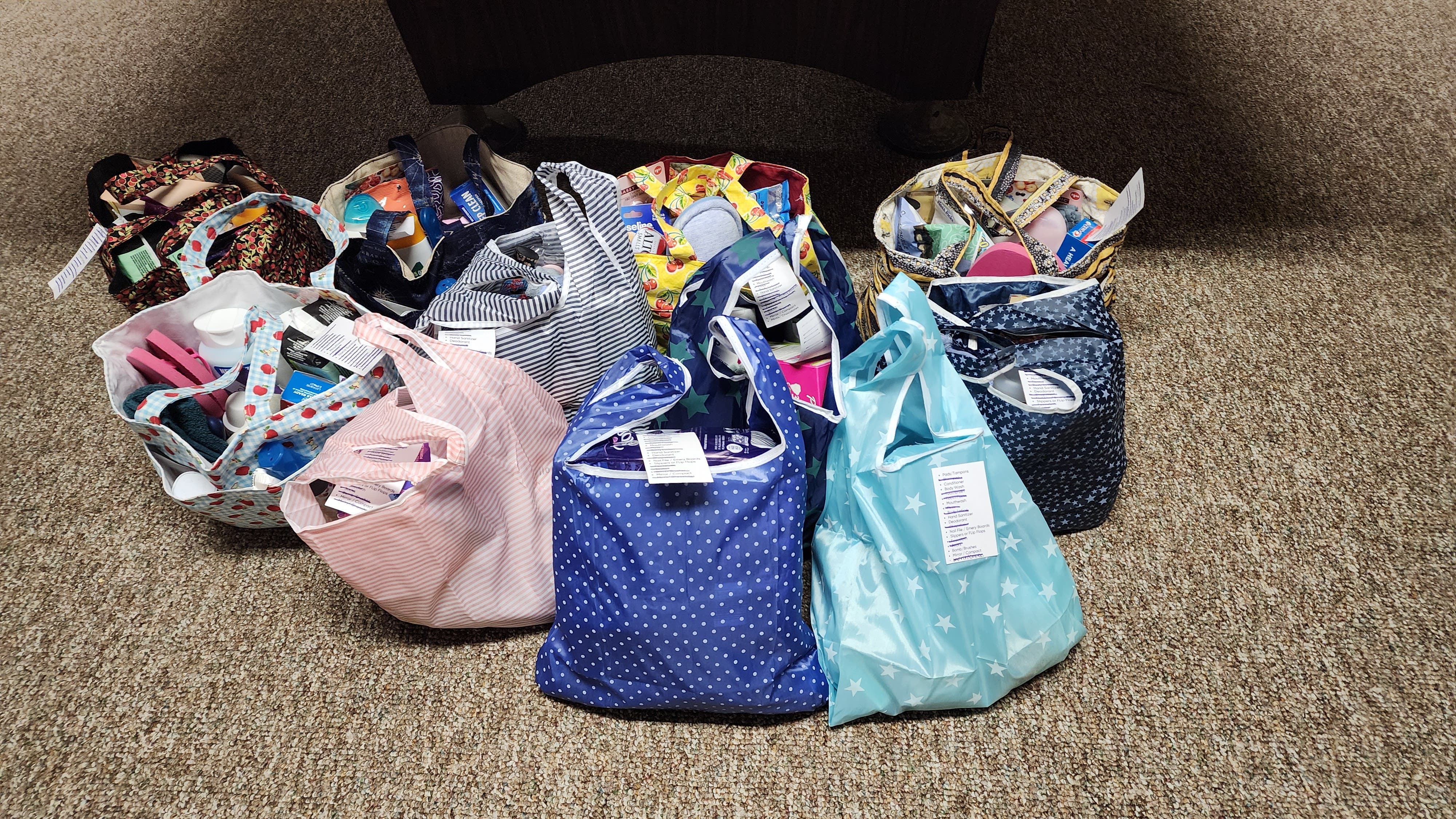 BHHS Chicago’s Naperville Office Donates 50 Purses to Love Purse During Community Kindness