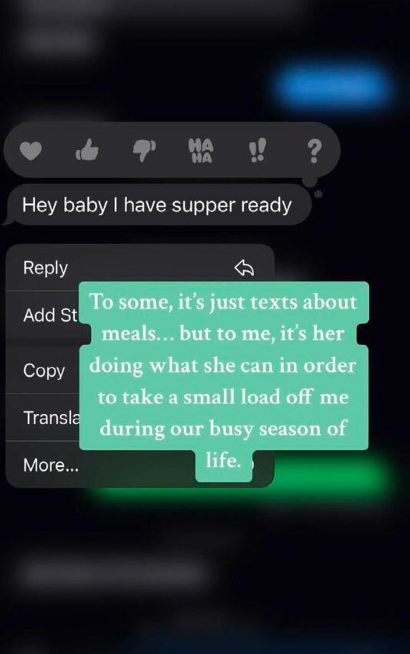 Woman Shares Texts from Her Mother-in-Law About Dinner Plans After Her Mom Dies - and Her Message Goes Viral
