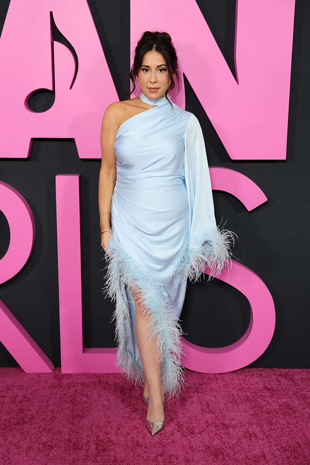 NEW YORK, NEW YORK - JANUARY 08: Claudia Oshry attends the "Mean Girls" premiere at AMC Lincoln Square Theater on January 08, 2024 in New York City. 