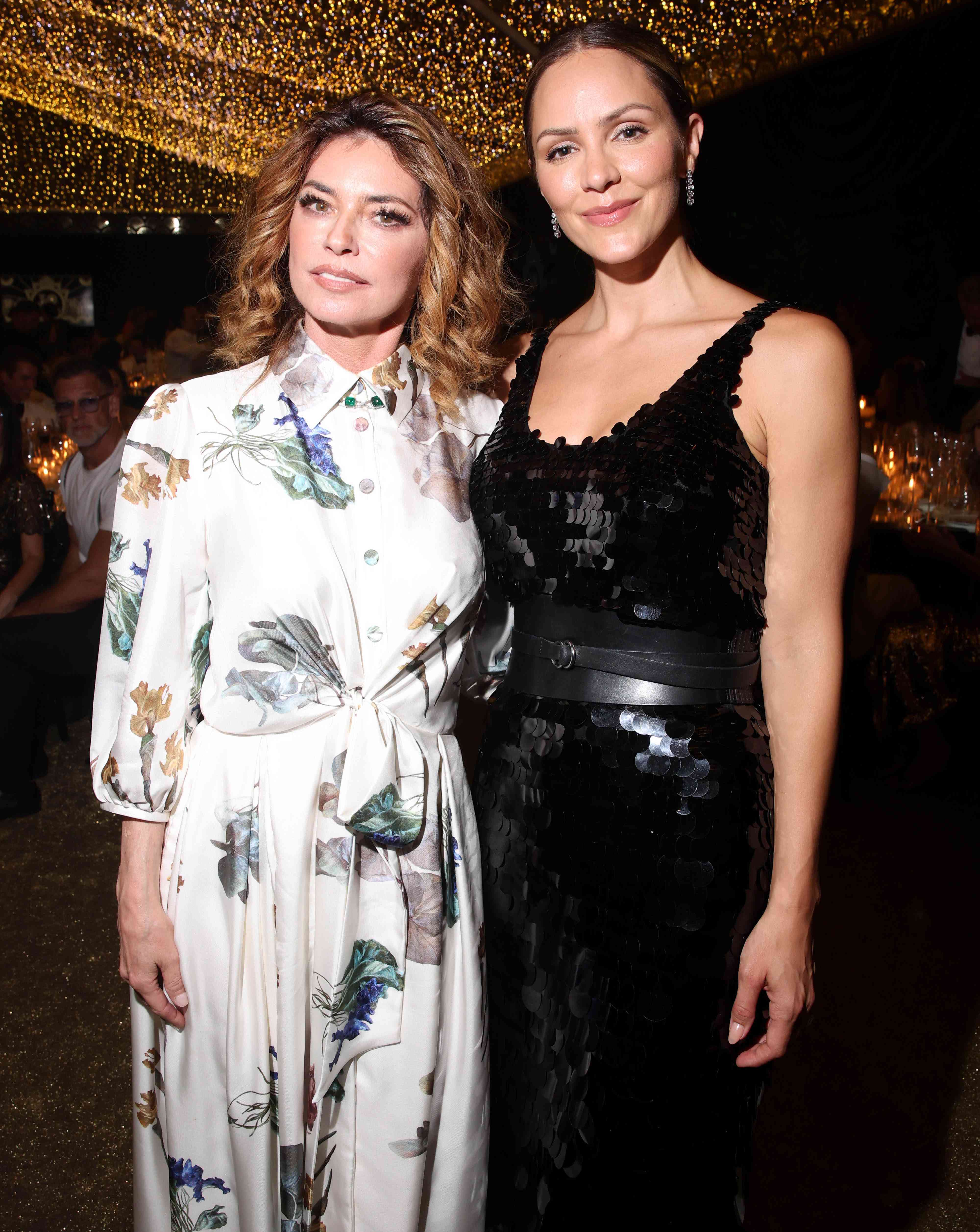 Shania Twain and Katharine McPhee forte dei marmi italy 07 21 24