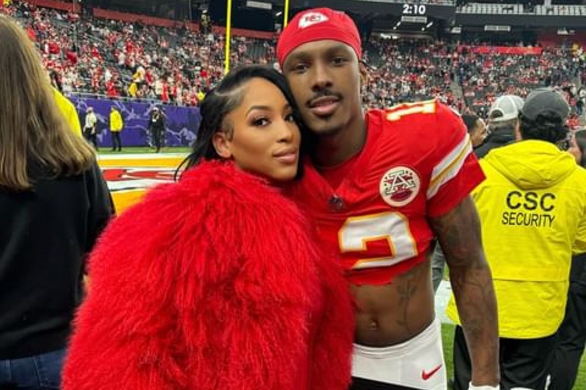 Kansas City Chiefs' Mecole Hardman Jr. Celebrates with Pregnant Girlfriend Chariah Gordon at 2024 Super Bowl
