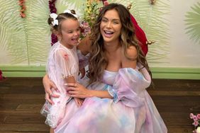 lala kent baby shower. 07 15 24 with daughter