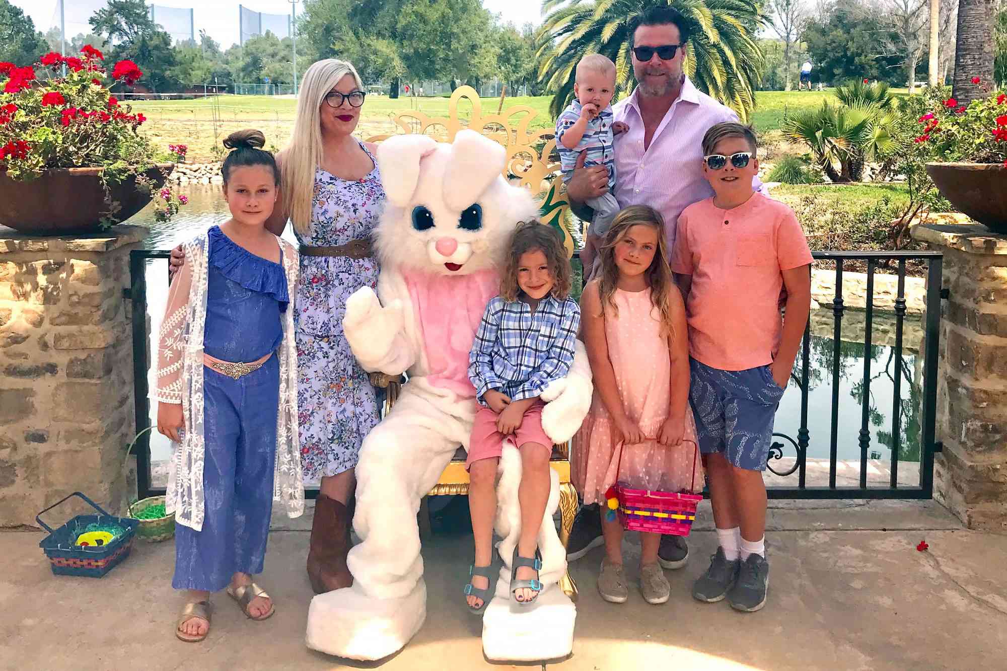 Tori Spelling Celebrates Easter With her Family