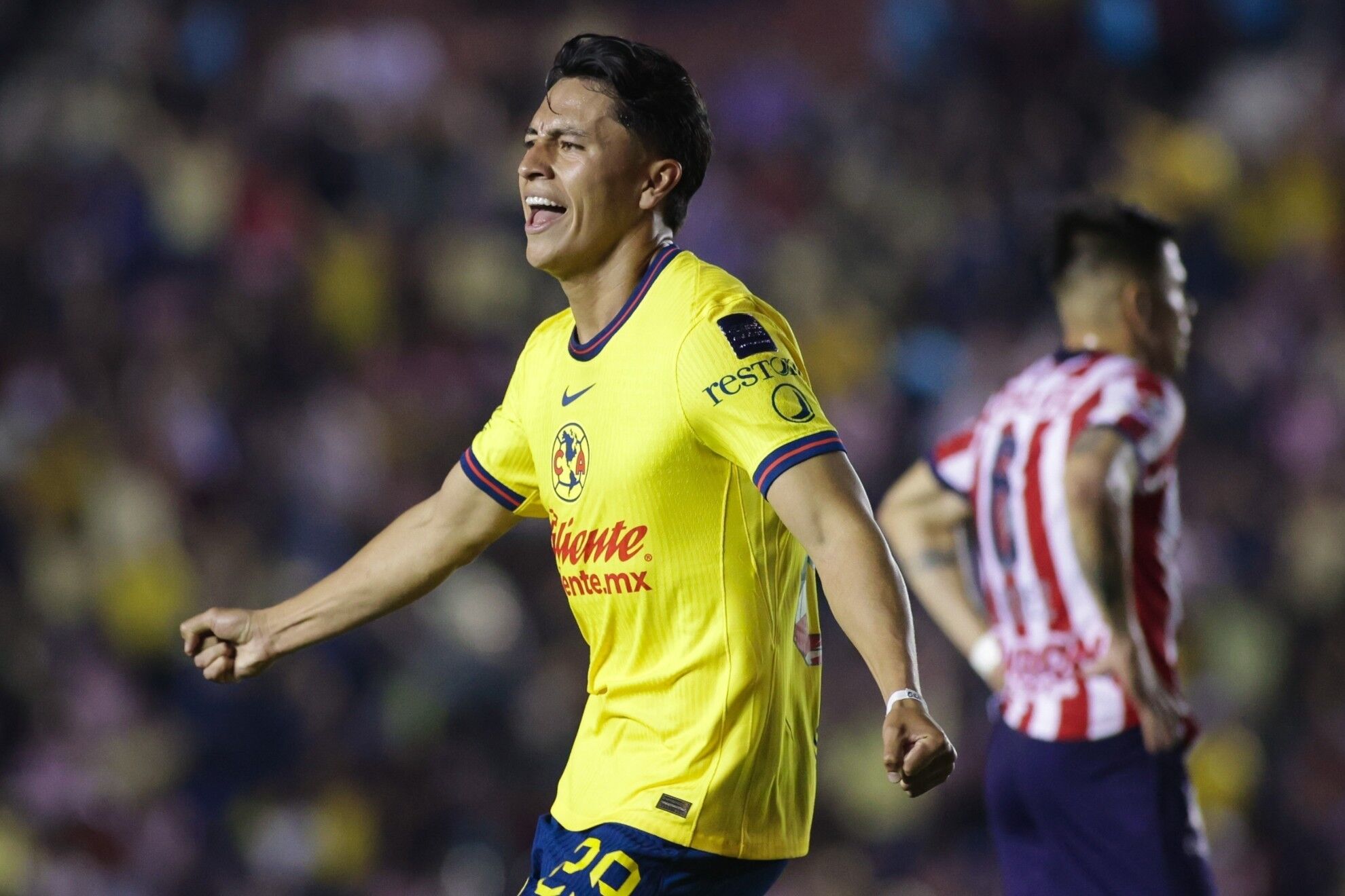 Ram�n Ju�rez rescat� a las �guilas con un gol solitario en el Cl�sico ante Chivas.