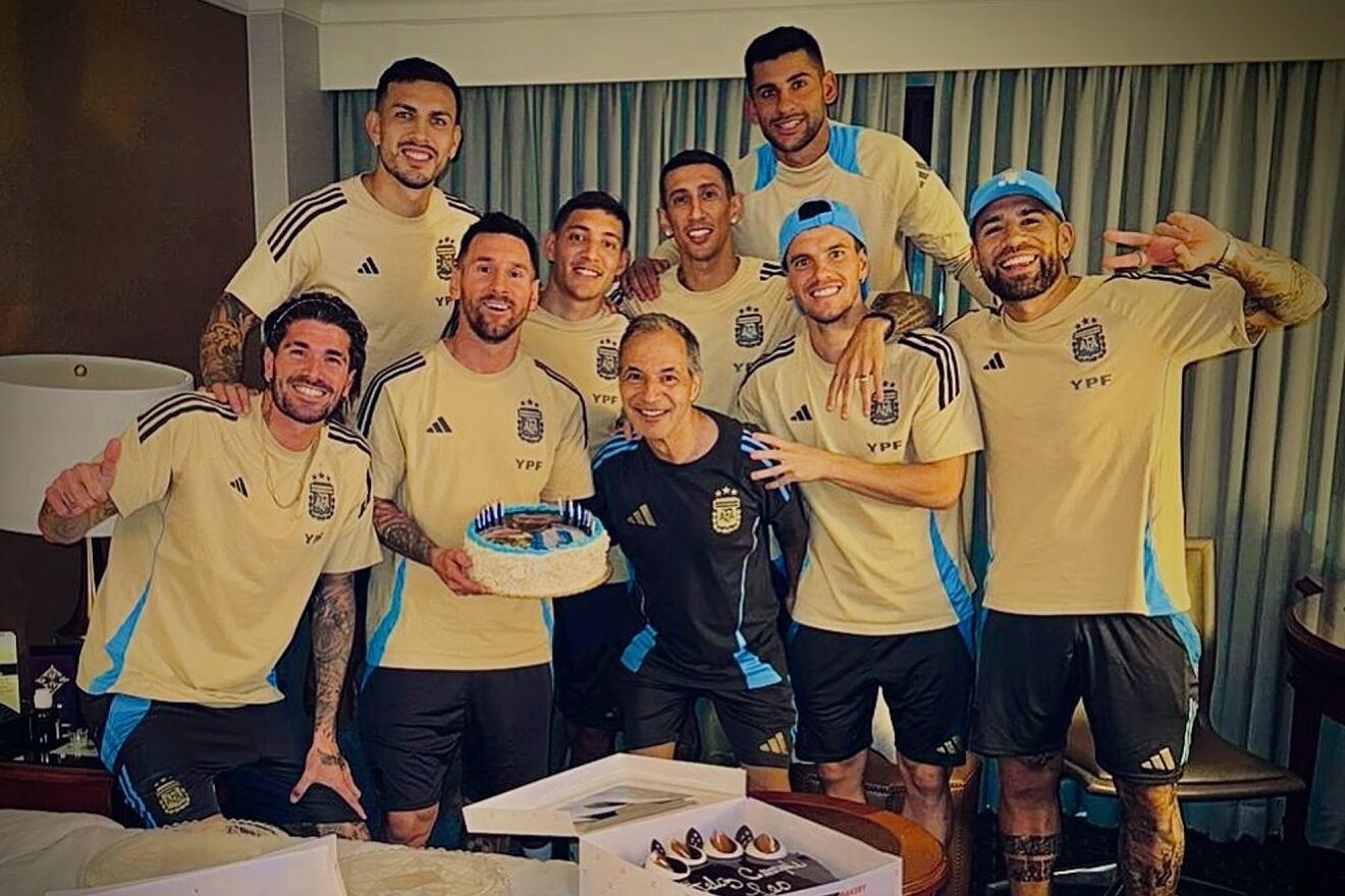 Lionel Messi celebrates birthday with Argentina National Team