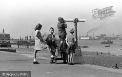 The Public Telescope c.1950, Gravesend