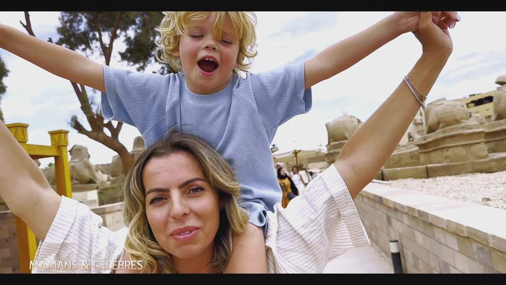 Mamans & célèbres - Hillary et Giovanni visitent les temples d'Egypte !