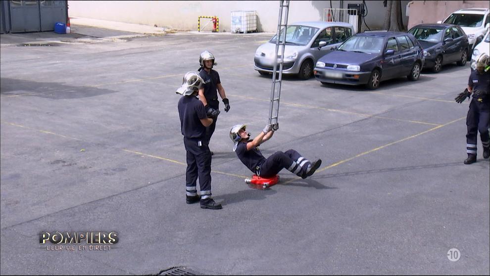 Pompiers : leur vie en direct - Les soldats du quotidien