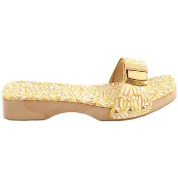 Chaussures Femme Mules Jacquemus Mules en cuir Jaune