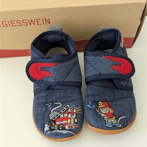 Chaussures Enfant Chaussons bébés Giesswein Giesswein chaussons pompiers 26 Marine