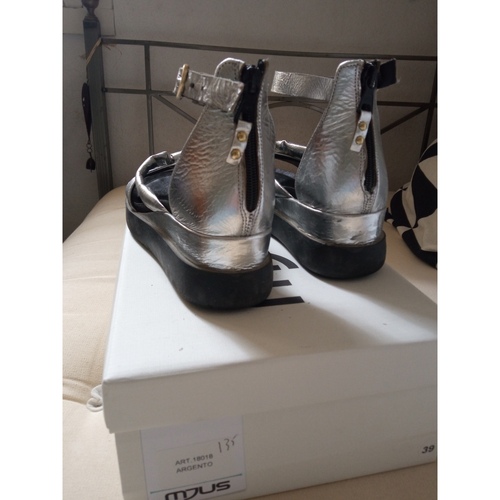 Chaussures Femme Sandales et Nu-pieds Mjus Sandales argent Argenté