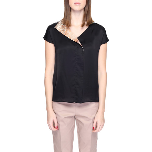 Textil Mulher Tops / Blusas Alviero Martini D 0939 NVA2 Preto