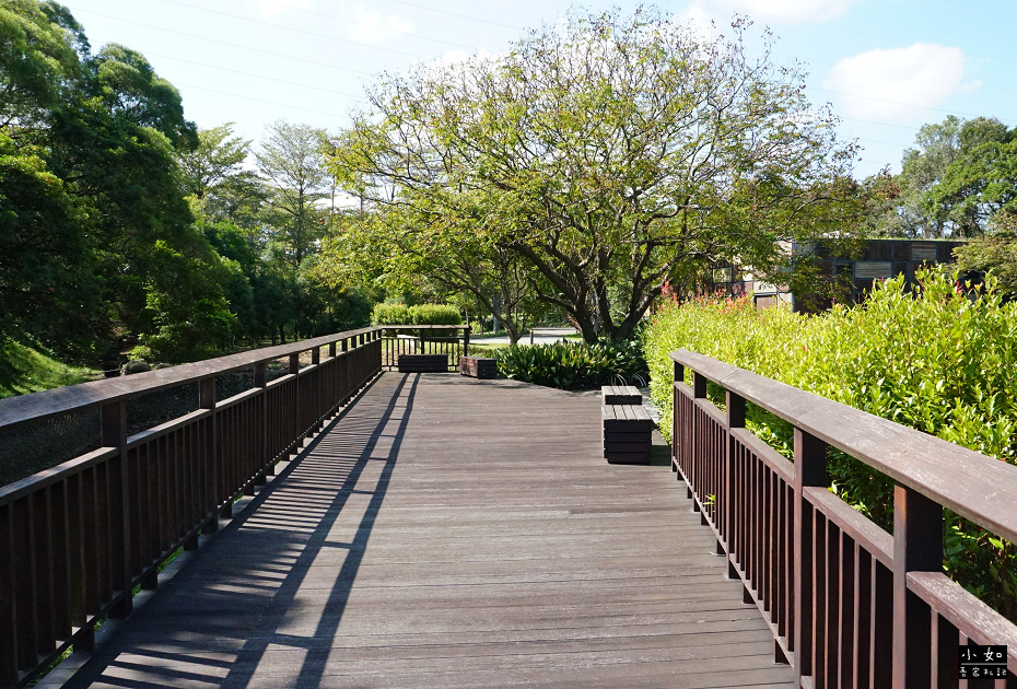 【龜山景點】龜山苗圃綠環境生態園區,白色溫室玻璃屋,遠拍近拍