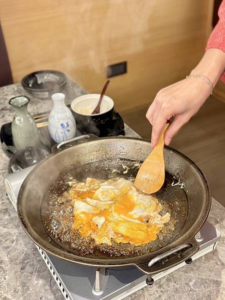 [信義區美食] 樂軒松阪亭 關西風頂級和牛壽喜燒 好吃到一秒