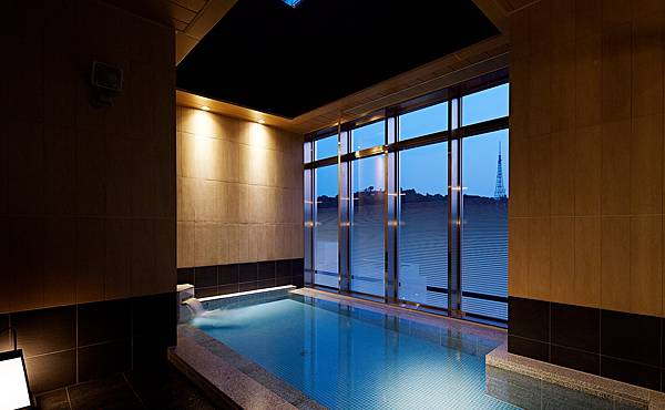 13_matsuyama_03_skyspa_02_outside_01_pc_03-thumb-2080x1280-6179