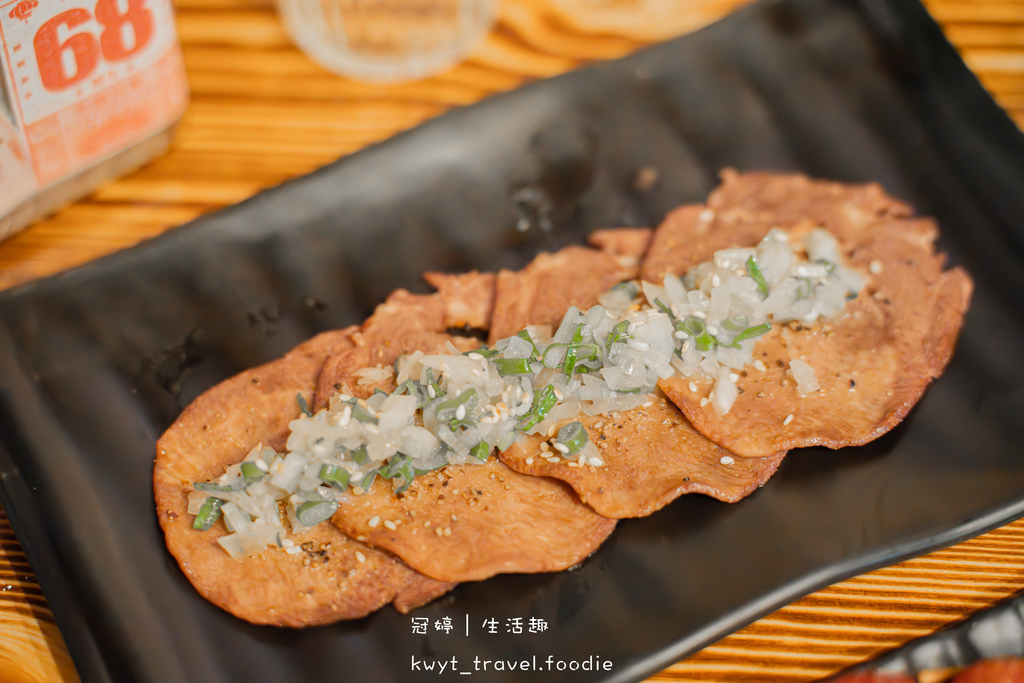 景安捷運站美食_醇串食代，調酒控新聚點，七零年代復古風格居酒