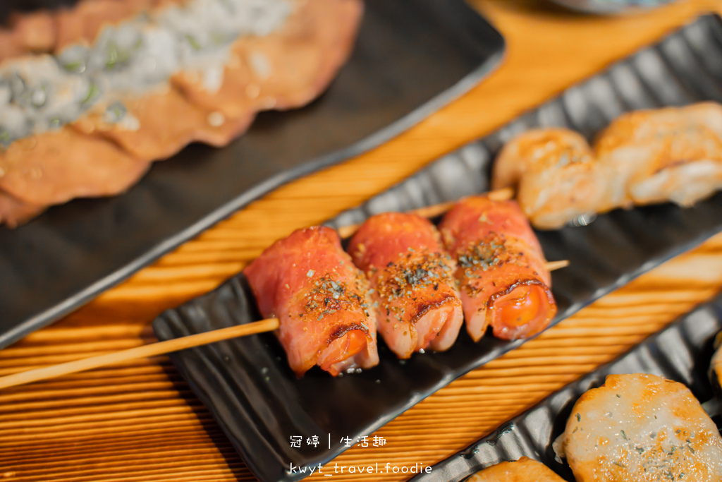 景安捷運站美食_醇串食代，調酒控新聚點，七零年代復古風格居酒