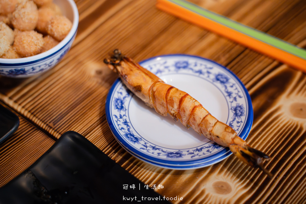 景安捷運站美食_醇串食代，調酒控新聚點，七零年代復古風格居酒