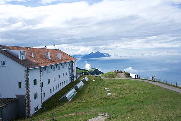 瑞士琉森 免費行程推薦 瑞吉山 Ｍt.Rigi｜世界最陡纜車