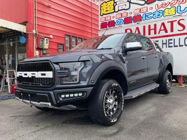 　２０１８ｙモデルＵＫ仕様（右ハンドル）　ディーゼルターボ　Ｆ－１５０ルックフルボディキット　ＫＭＣ１８インチアルミホイール（ホワイトレタータイヤ）　ヒッチメンバー　黒革パワーシート　前席シートヒーター