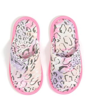 Chinelo-de-Quarto-Lua-Encantada-Animal-Print