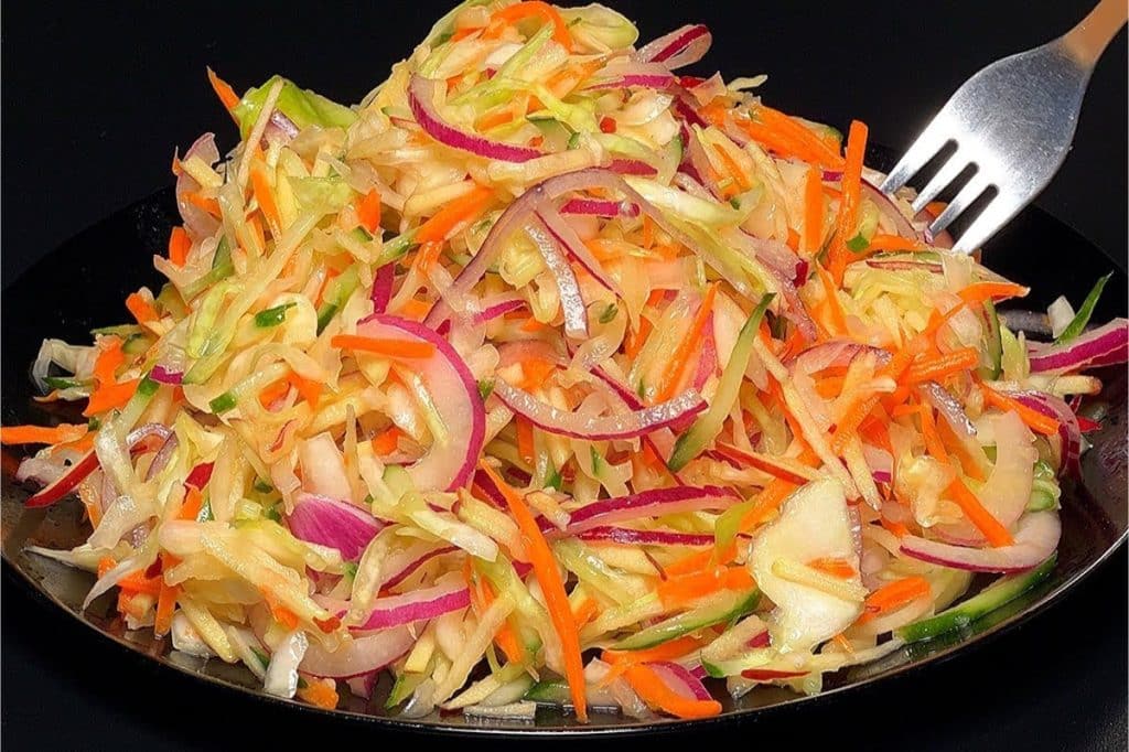 Salada De Repolho Refrescante