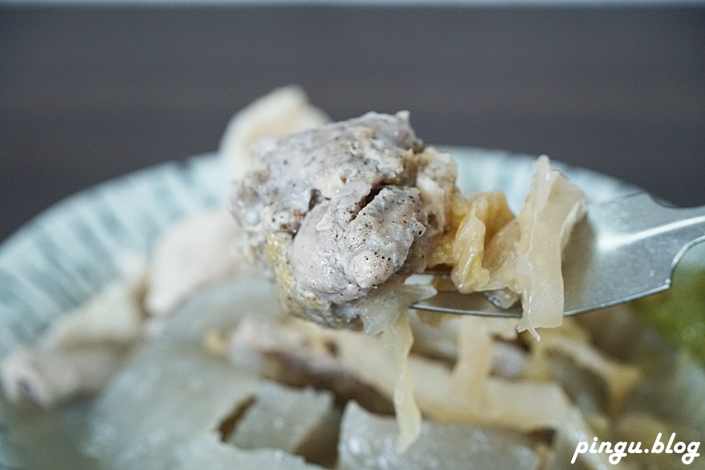 彰化美食｜正彰化肉圓 80年肉圓老店創新口味 麻辣肉圓、酸菜白肉肉圓、菜脯米肉圓好特別