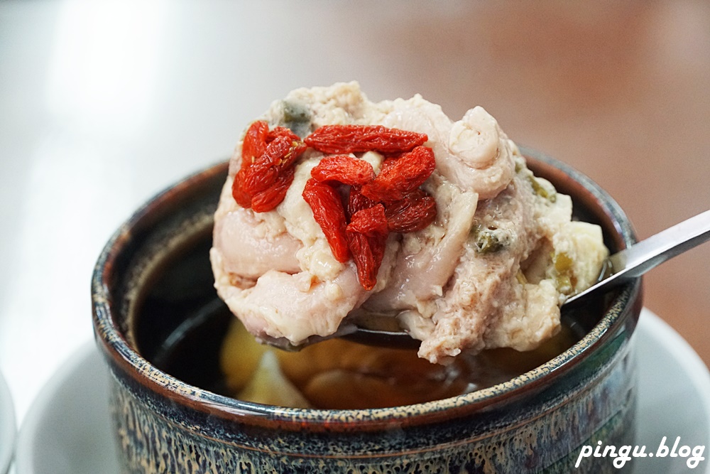 彰化美食｜正彰化肉圓 80年肉圓老店創新口味 麻辣肉圓、酸菜白肉肉圓、菜脯米肉圓好特別