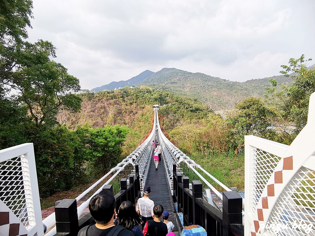 山川琉璃吊橋｜屏東三地門必玩景點 262公尺長的微笑吊橋