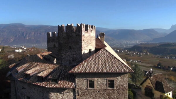 Freudenstein Castle above Appiano