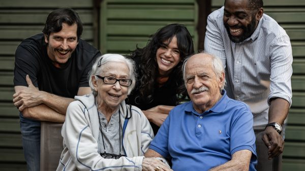 Fernanda Montenegro e Bruna Marquezine serão bandidonas em filme