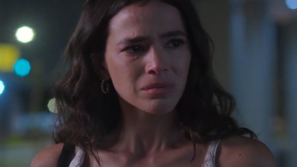 Chora e chora! Bruna Marquezine dá show no trailer de "Amor da Minha Vida"