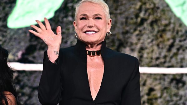 Gravada em 2022, série de Xuxa para Disney+ é empurrada para 2025