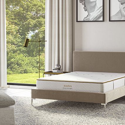 Saatva Memory-Foam Hybrid Mattress - Queen