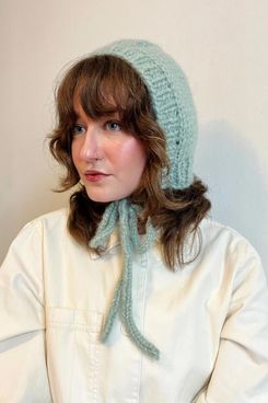 Alexa Kari Designs Adult-Friendly City Bonnet Pattern