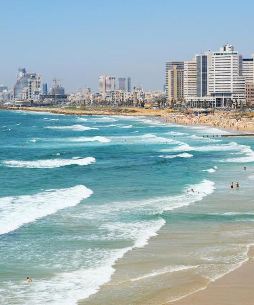 Pemandangan indah Tel Aviv (kota populer di kalangan para pengguna kami)