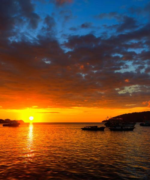 Una bonita vista de Kota Kinabalu