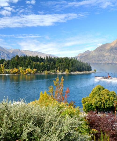 A beautiful view of Queenstown serviced by Queenstown Airport.