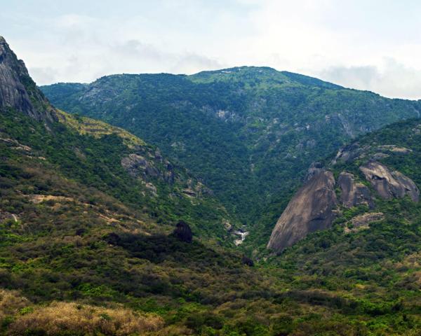 Una bella vista de Lonauli