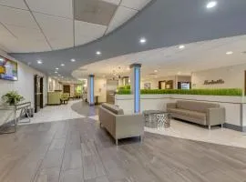 Alexis Inn and Suites Hotel، فندق في ناشفيل