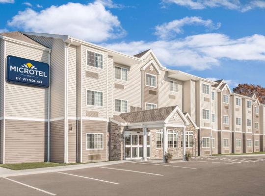 Microtel Inn & Suites by Wyndham Binghamton, hotel in Binghamton