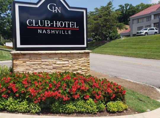 Club Hotel Nashville Inn & Suites، فندق في ناشفيل