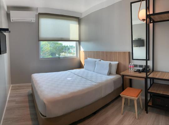 Go Hotels Bacolod, hótel í Bacolod