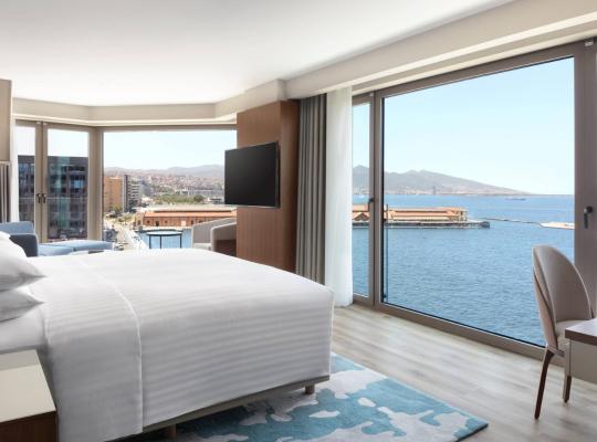 Izmir Marriott Hotel، فندق في إزمير