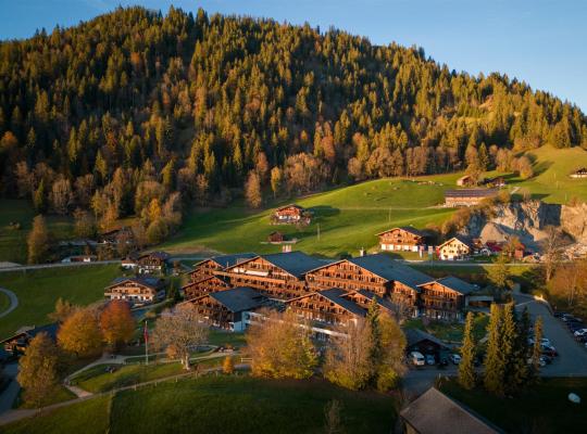 HUUS Gstaad, hotel en Gstaad